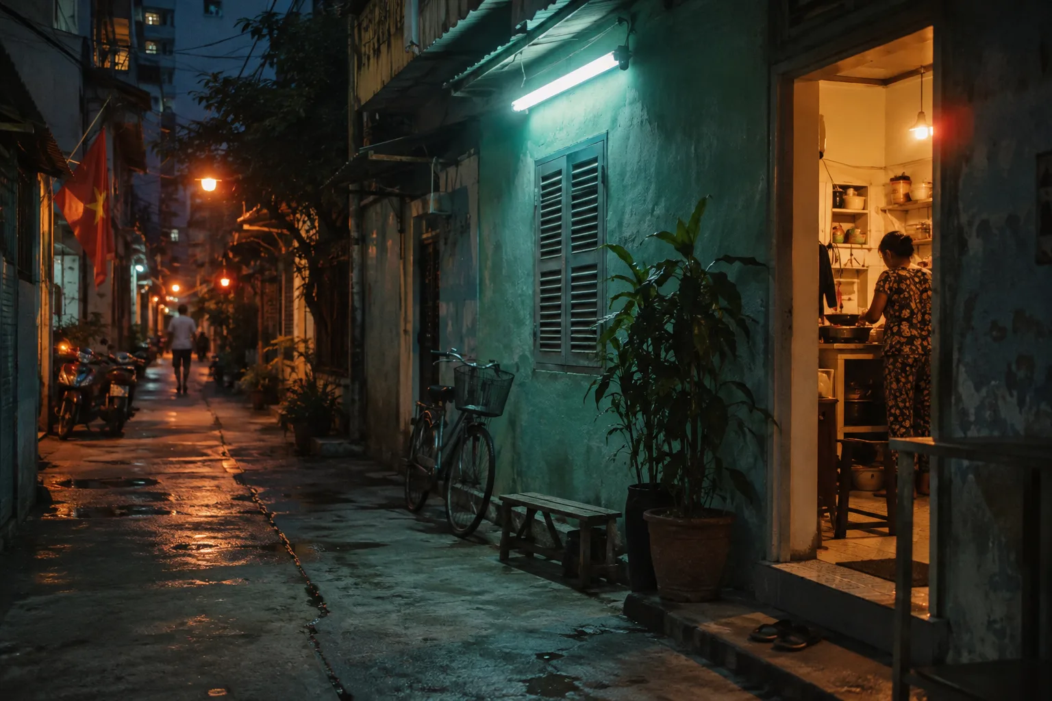 An alley light