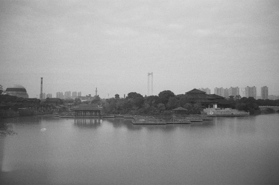 Ngồi lại một chút